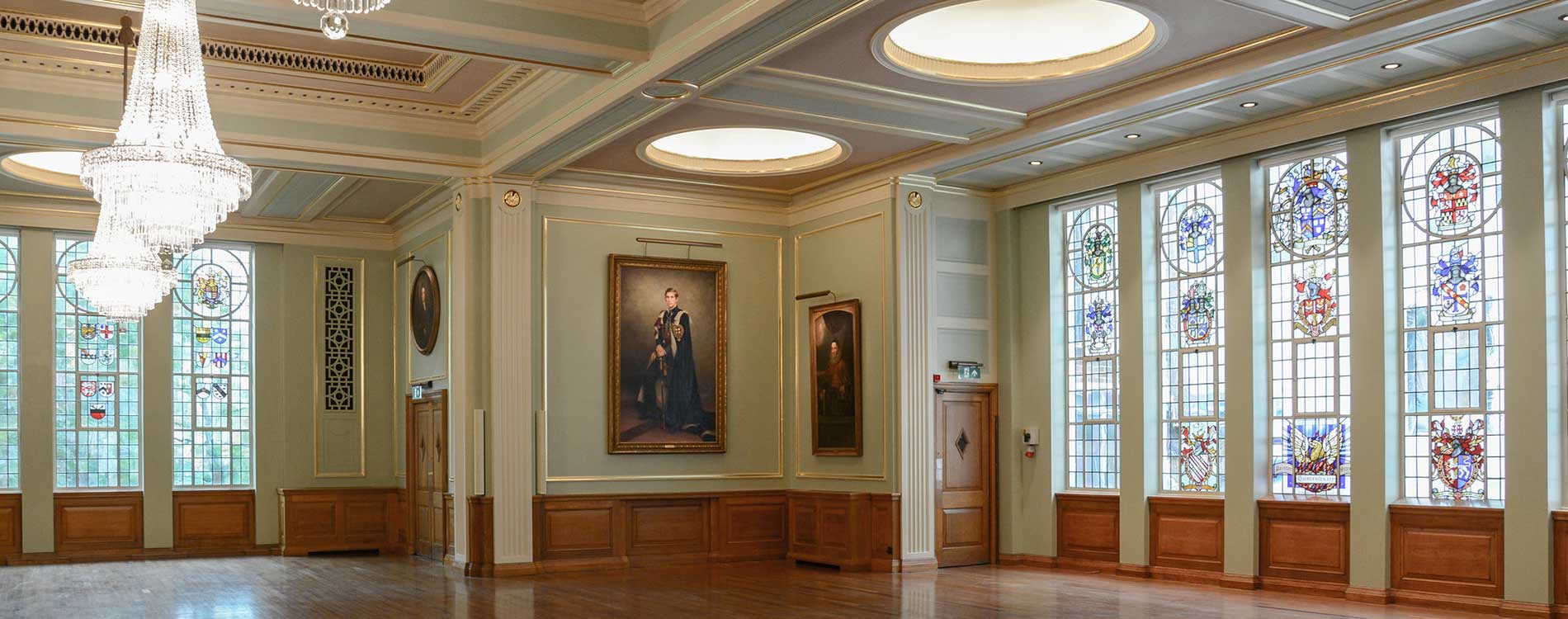 Worshipful-painter-stainers-hall-grand-hall-with-floor-painting-and-guilding
