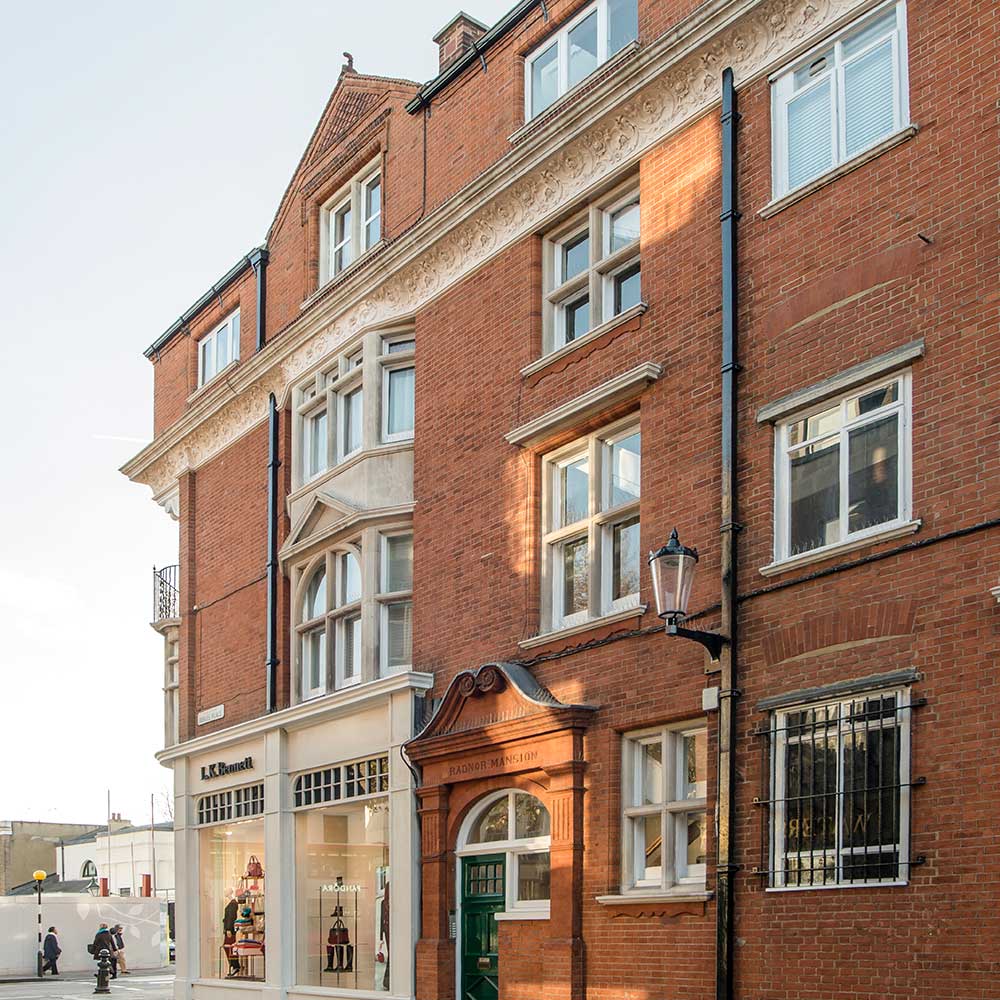Side view of a london business housed inside a heritage building renovated by axis europe