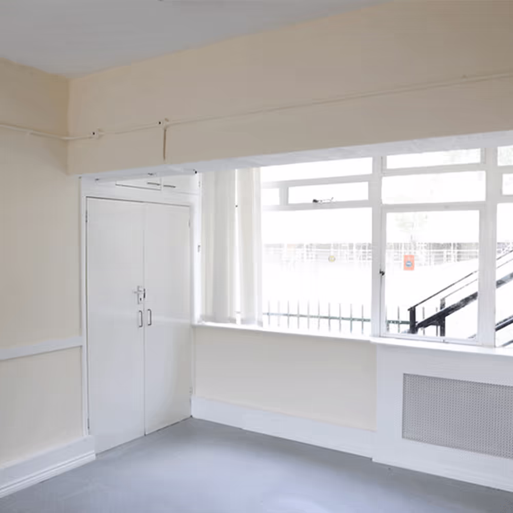 Construction professionals managing risk and timelines across a portfolio of simultaneous housing programmes.